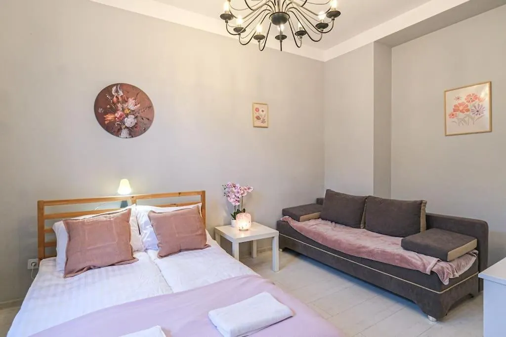 The Pink Blossom Apartment Kraków